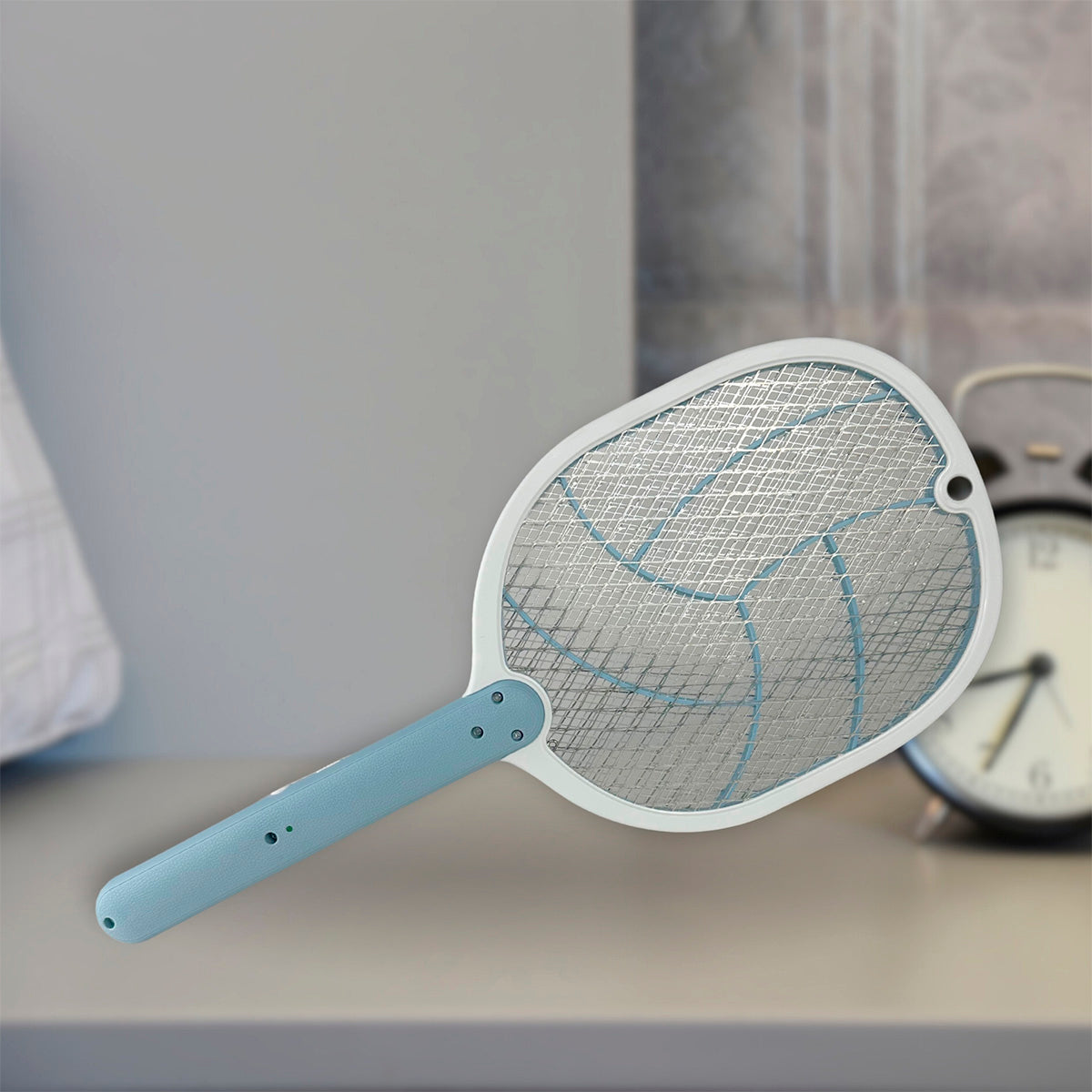 Raqueta eléctrica mata insectos recargable