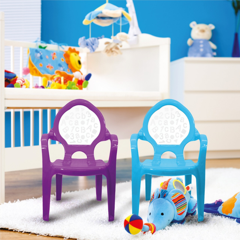 Silla infantil de plástico
