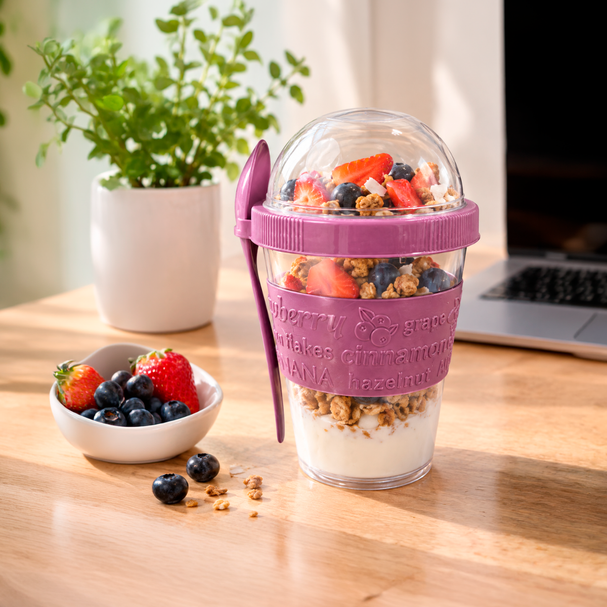 Vaso recipiente para yogurt y cereal con cuchara 600 ML